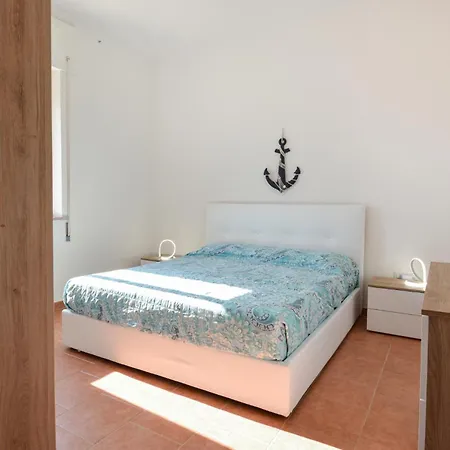 2 Bedroom In * غونيسا