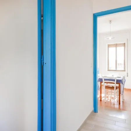 Appartamento In With Kitchen